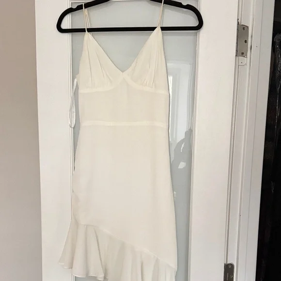 Superdown Asymmetrical White Dress - Picture 2 of 4